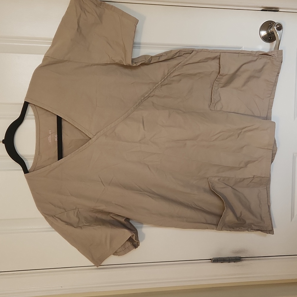 Allheart Basics XL scrub top
